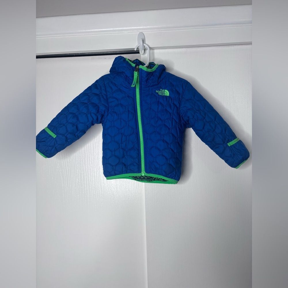 The North Face Toddler Reversible Blue & Green Hooded Puffer Jacket